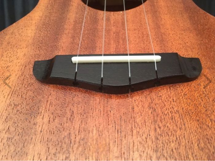Ukulele TENOR + BEGINNERS COURSE+ full bundle of accessories included!!!