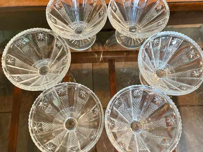 1950s Art Deco Vintage Pressed Glass Dishes Footed Set Of 6 1950