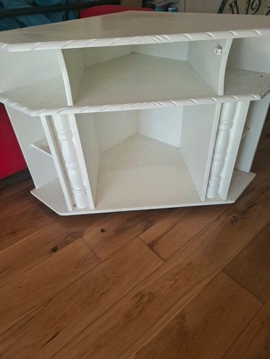 TV unit free to collect