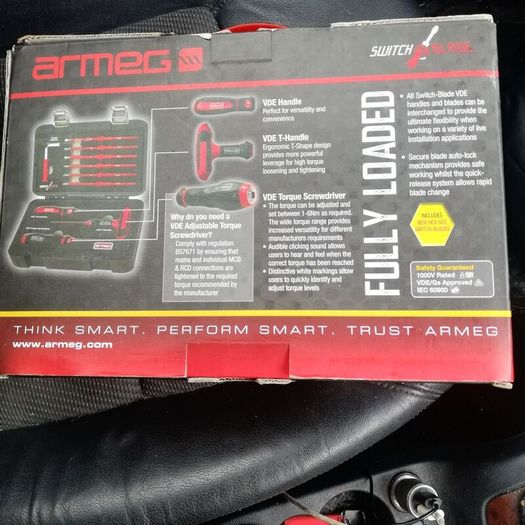 Armeg adjustable torque screwdriver set
