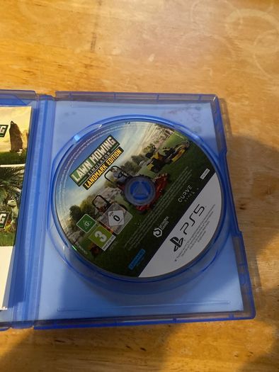 Lawn Mowing Simulator: Landmark Edition PS5