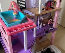Barbie House