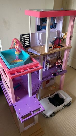 Barbie House
