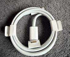 Apple USB-C to lightning 1m genuine cable