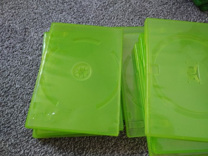 Xbox 360 Green Plastic Game Cases