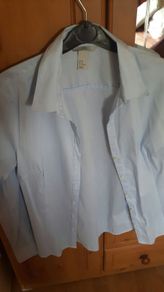 H& M blue shirt