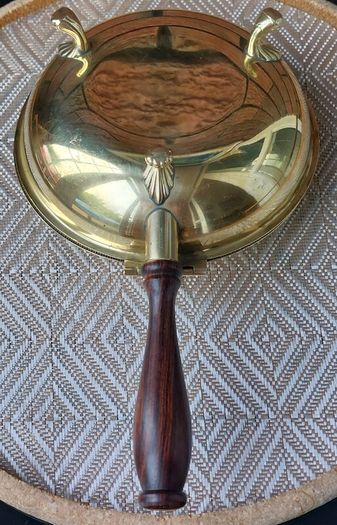Silent Butler Crumb Catcher