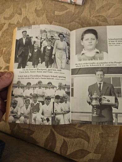 Boycott The Autobiography.  Geoffrey Boycott. Charnwood Large Type. Hardback In Good Condition.  See Photos For Same.