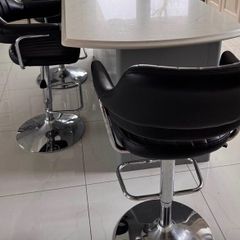 Kitchen high swivel chairs