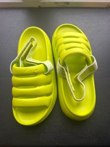Ugg sliders