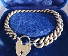 bracelet gold colour