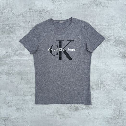 Grey Calvin Klein T-shirt