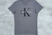 Grey Calvin Klein T-shirt