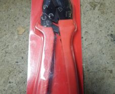 Ratchet crimper