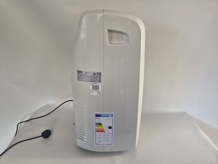 De'Longhi Pinguino PAC N82 Eco Portable Air Conditioning With Remote 2.4Kw/9000Btu 240V