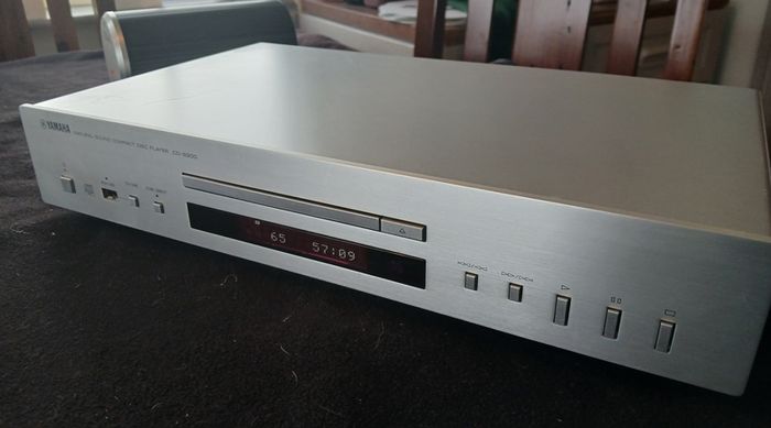 Yamaha CD-S300 CD Player