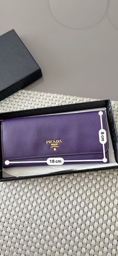 Prada Wallet Authenitc