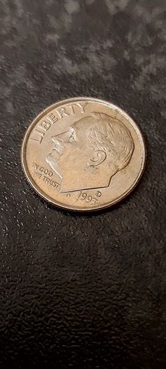 5 x coins,,,sold as is ,see pictures for condition, price includes post to anywhere in Ireland thank you, for the 5