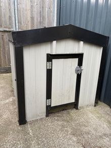Large Dog Kennel