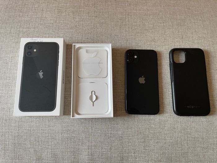 iPhone 11