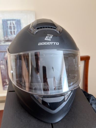 Bogotto H271 Medium Bluetooth Flip up Helmet in Matte Black