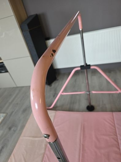 kids gymnastic bar