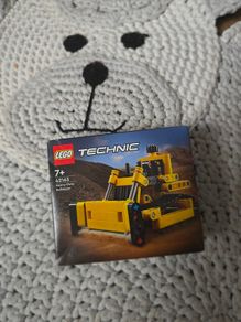 LEGO Technic 42163 Heavy Duty Bulldozer