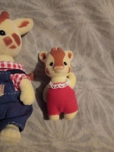 sylvanian giraffes
