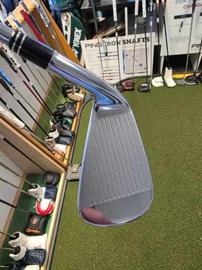 Taylormade R9 Tp Irons