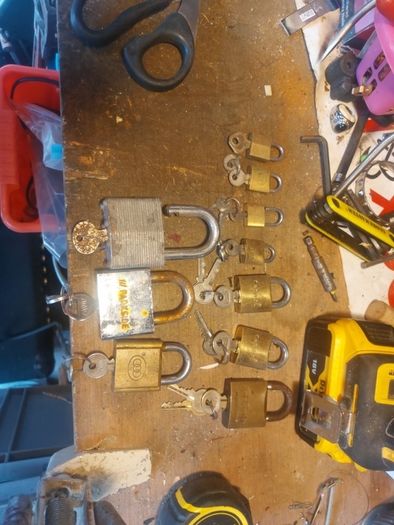 pad locks various sizes