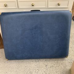 massage table