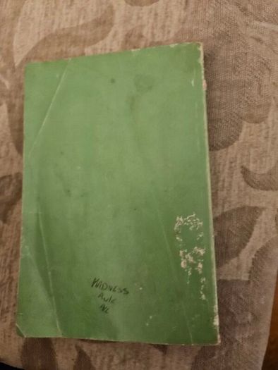 Scothscealta. By Padraic O Conaire.  Edited by THOMAS DE BHALDRAITHE. Paperback In Good Condition. See Photos For Same.