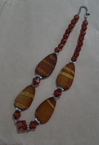 NECKLACE - Vintage -  Wooden