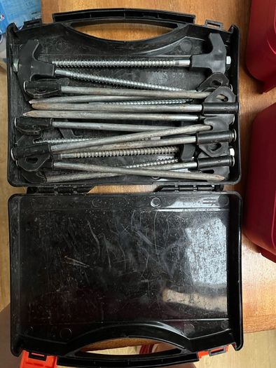 tent pegs