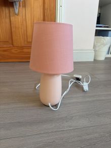 Table lamp