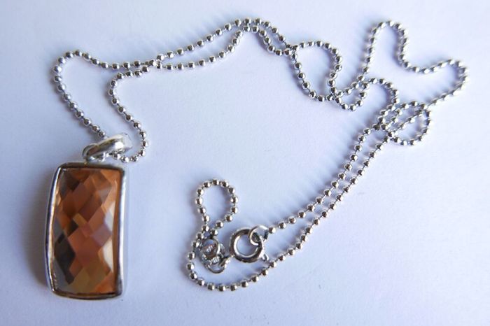 18K Gold Plated Jewellery Set - Necklace, Earrings and Ring