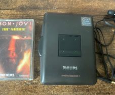 Philips cassette player AQ6421