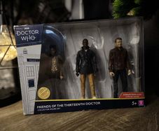 Friends of the Thirteenth Doctor ! Collector Figure Set ! Doctor Who ! 5" Action Figures !