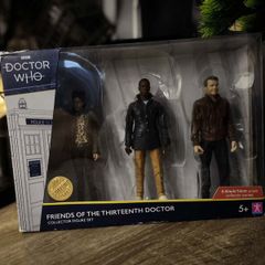 Friends of the Thirteenth Doctor ! Collector Figure Set ! Doctor Who ! 5" Action Figures !