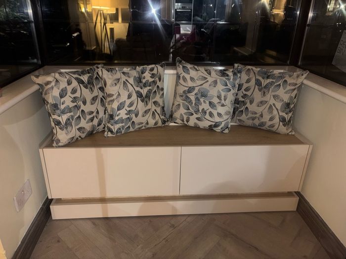 BRAND NEW cashmere tv unit