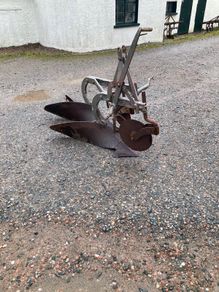 Ford Ferguson plough