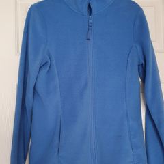 Age 12/13 - A Long Sleeved Zipped Fleece - Read Carefully