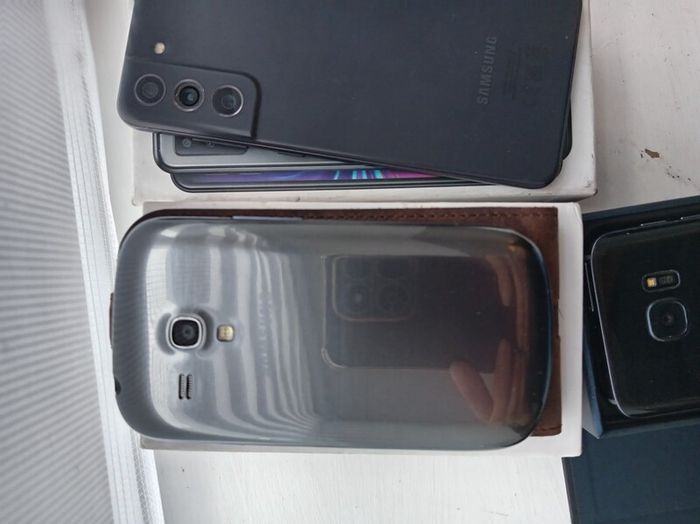 Samsung and apple bundle