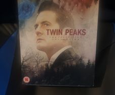 Twin peaks complete series and limited event