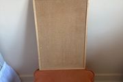 Hanging corkboard