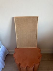 Hanging corkboard