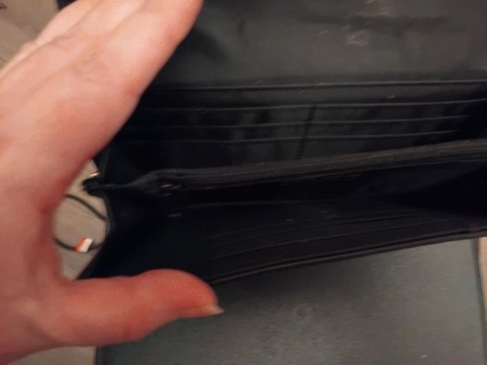 black purse new