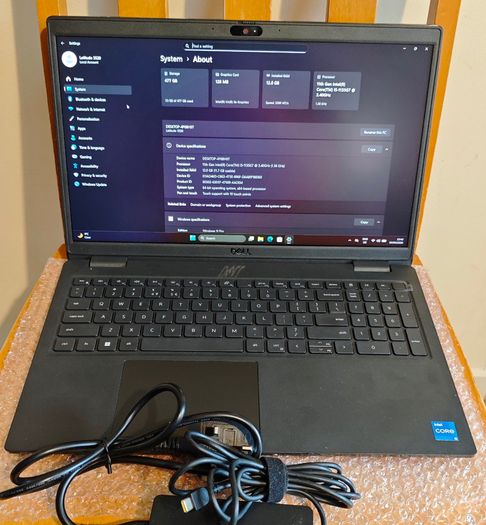 Dell Latitude 3520 i5(11 gen)/12GB/512 GB(NVMe) FHD 15.6" TouchScreen Laptop NoteBook