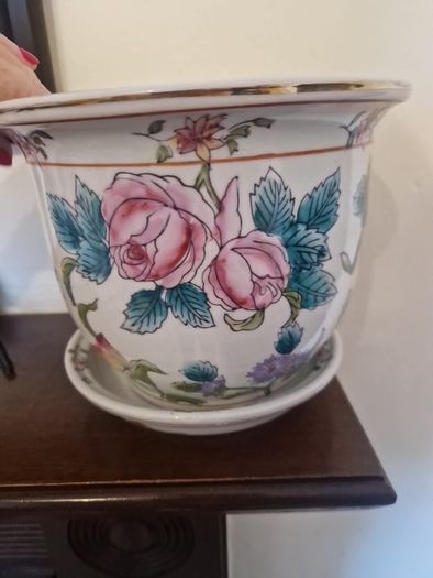 oriental pot