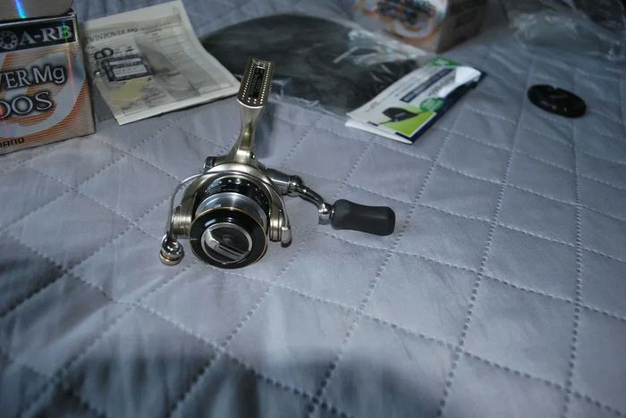 Shimano Twin Power Mg C 2000 S